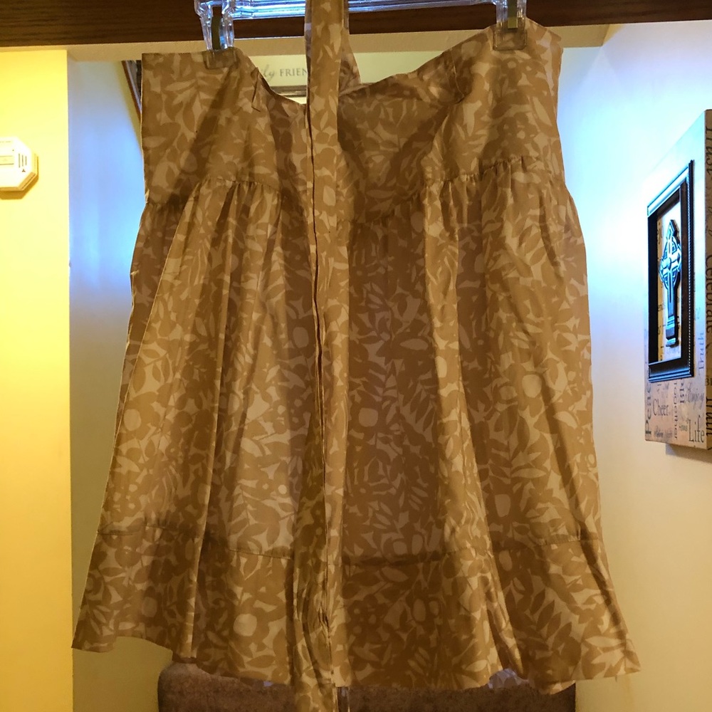 Full Worthington knee length skirt